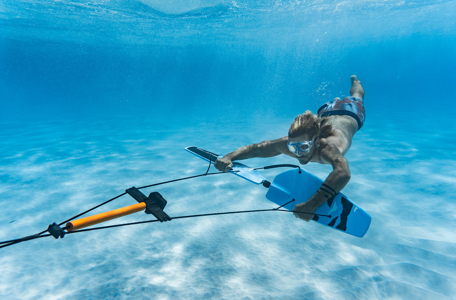 Summer fun and water activities with Subwing