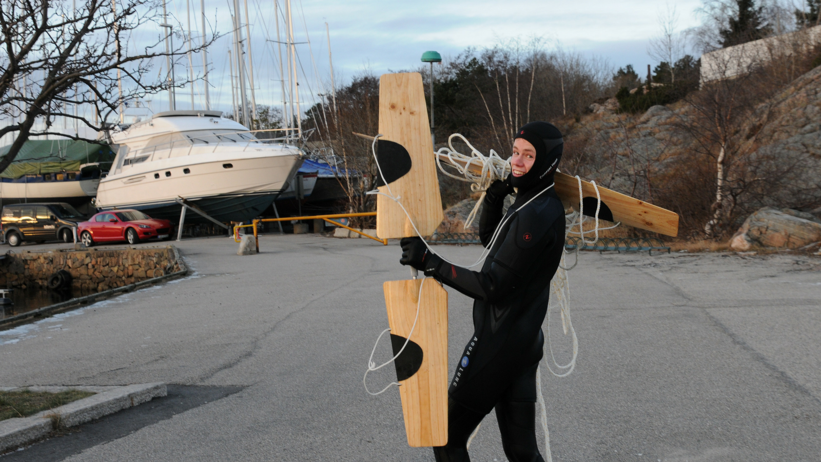 simon sivertsen holding subwing prototype
